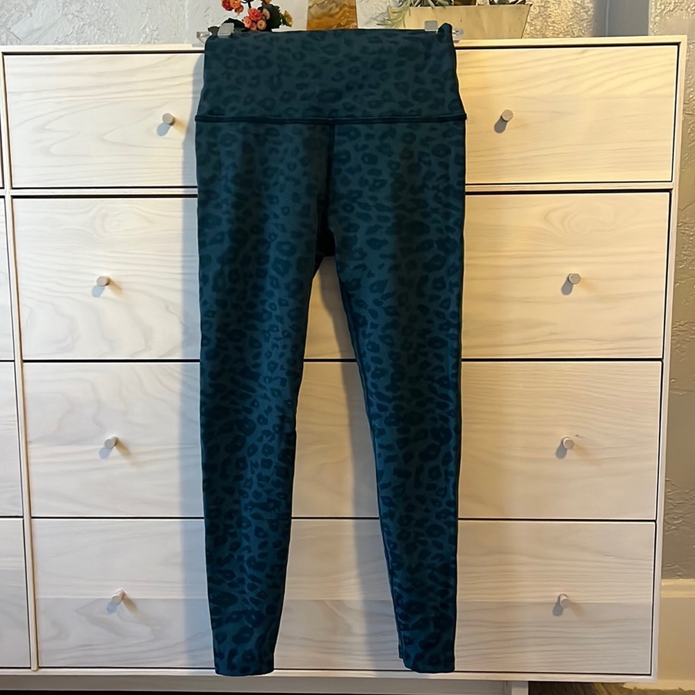 Beyond yoga leggings size large